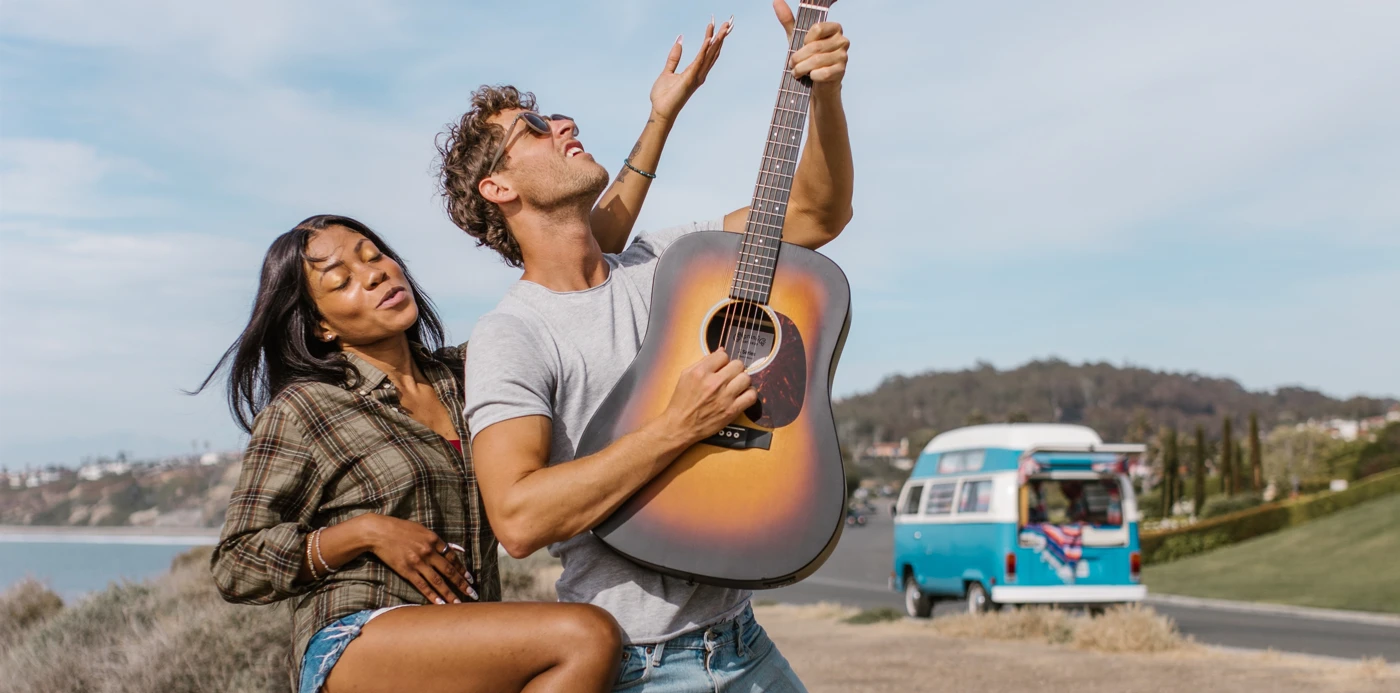 A couple singing