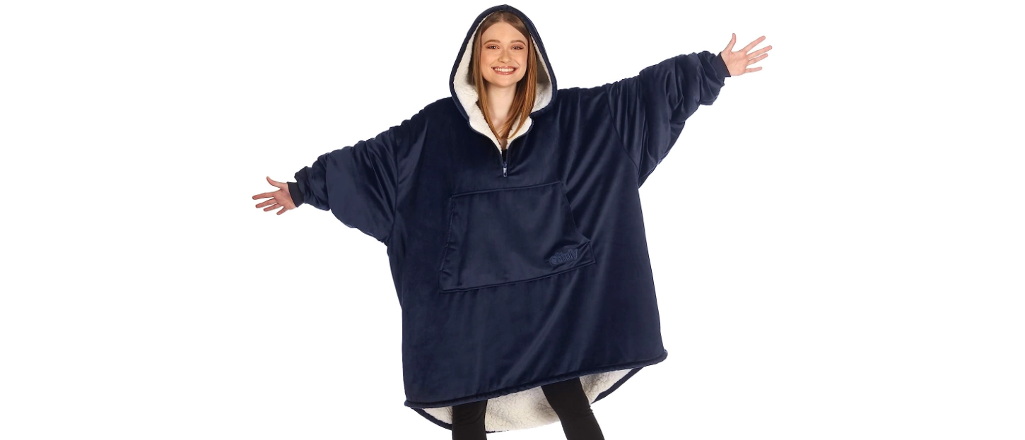 Wearable Blanket With Sleeves And Giant Pocket